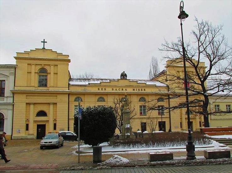 Warszawa  na starej fotografii - KAPLICA OBECNIE.jpg