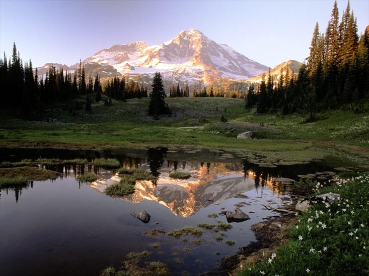 Krajobrazy - Mount_Rainier_Reflections_Washington_8070_1600_1200.jpg