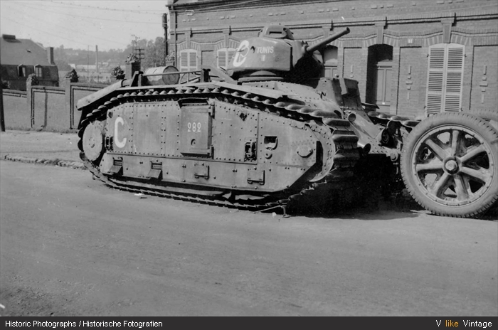 Czołgi i i Altyleria - Tank on the streets of guise france.jpg