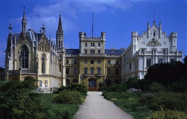 Zamki,Pałace,Dwory - 051.Valtice - barokowe cacko rodu Liechtensteinów.jpg