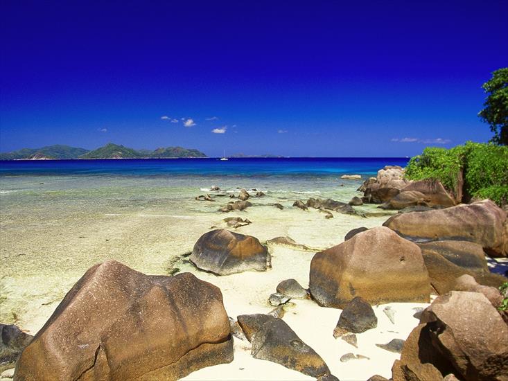 Plaże - La_Digue_Isle,_Seychelles_-_1600x1200_-_ID_43808.jpg