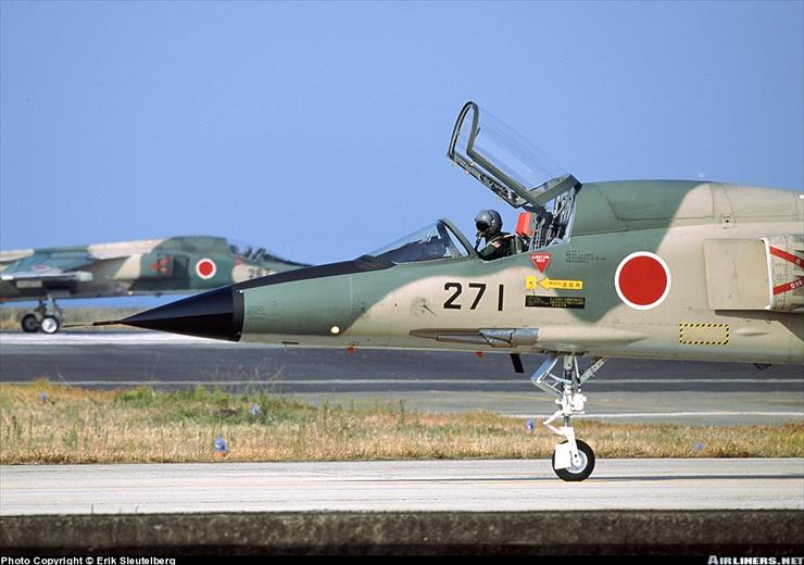 F-1 Mitsubishi - 0489076.jpg