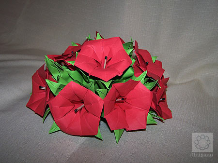 ORIGAMI -KIRIGAMI -CZYLI ZABAWA PAPIEREM - 2008_galeria1.jpg