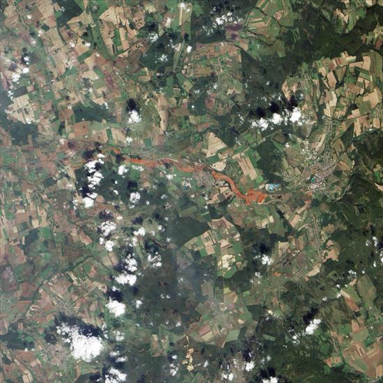   NASA - Toxic Sludge in Hungary.jpg