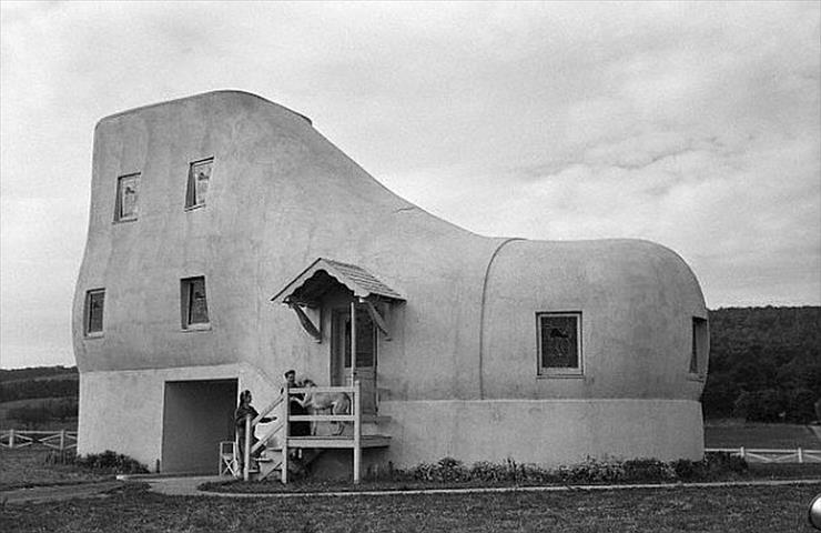 Dziwne budynki - Shoe House Pennsylvania, United States.jpg